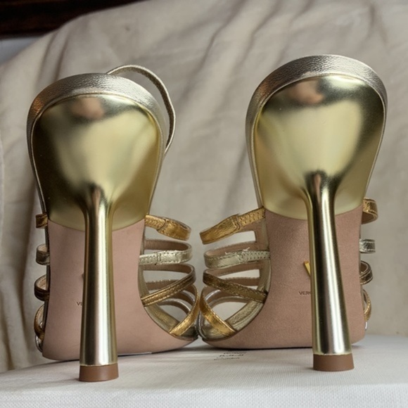 ‼️NWT $375.00 Veronica Beard Aldridge Metallic Leather Slingback Sandals - Picture 9 of 12